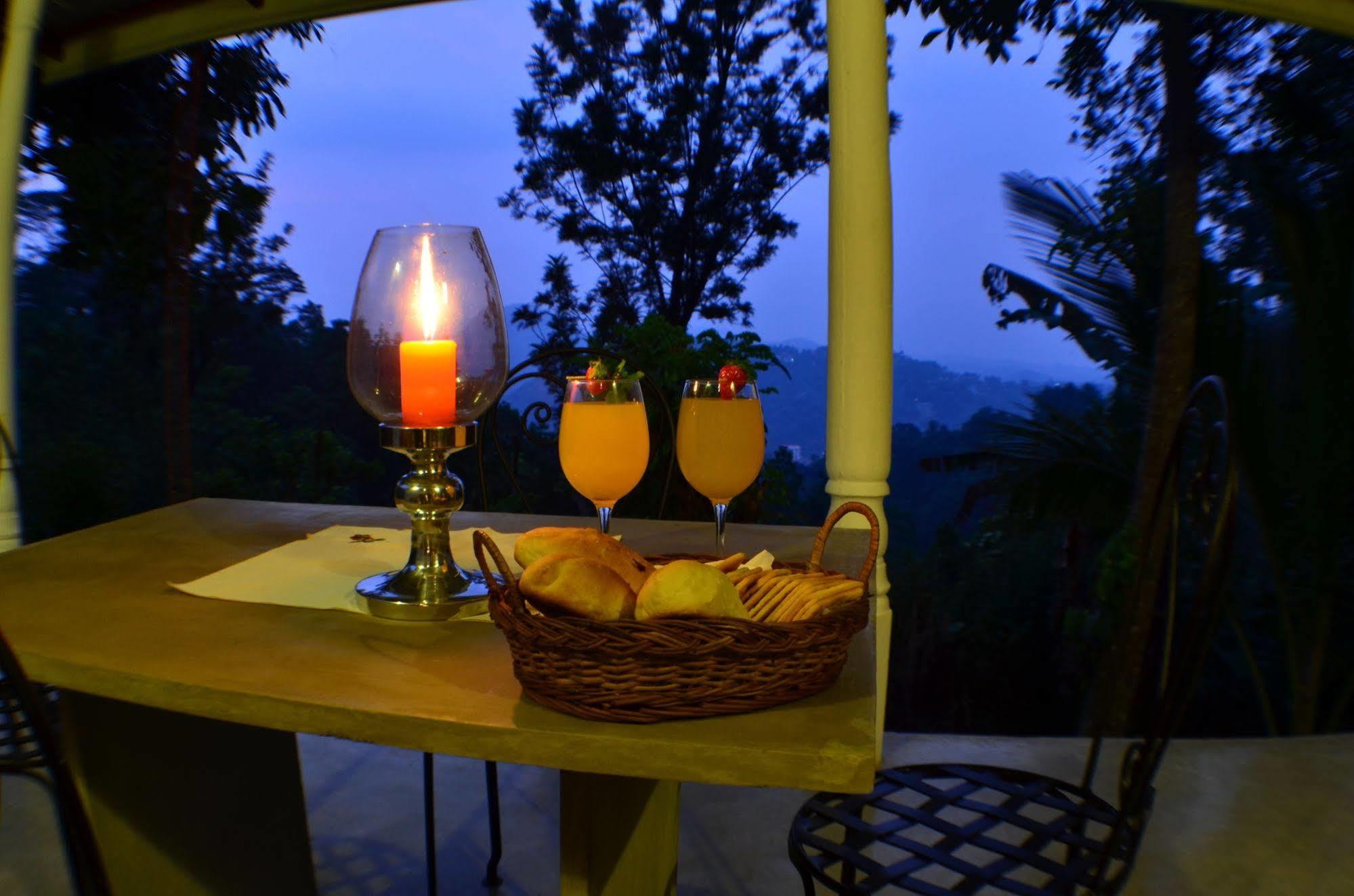 Villa Shenandoah Kandy Exterior photo